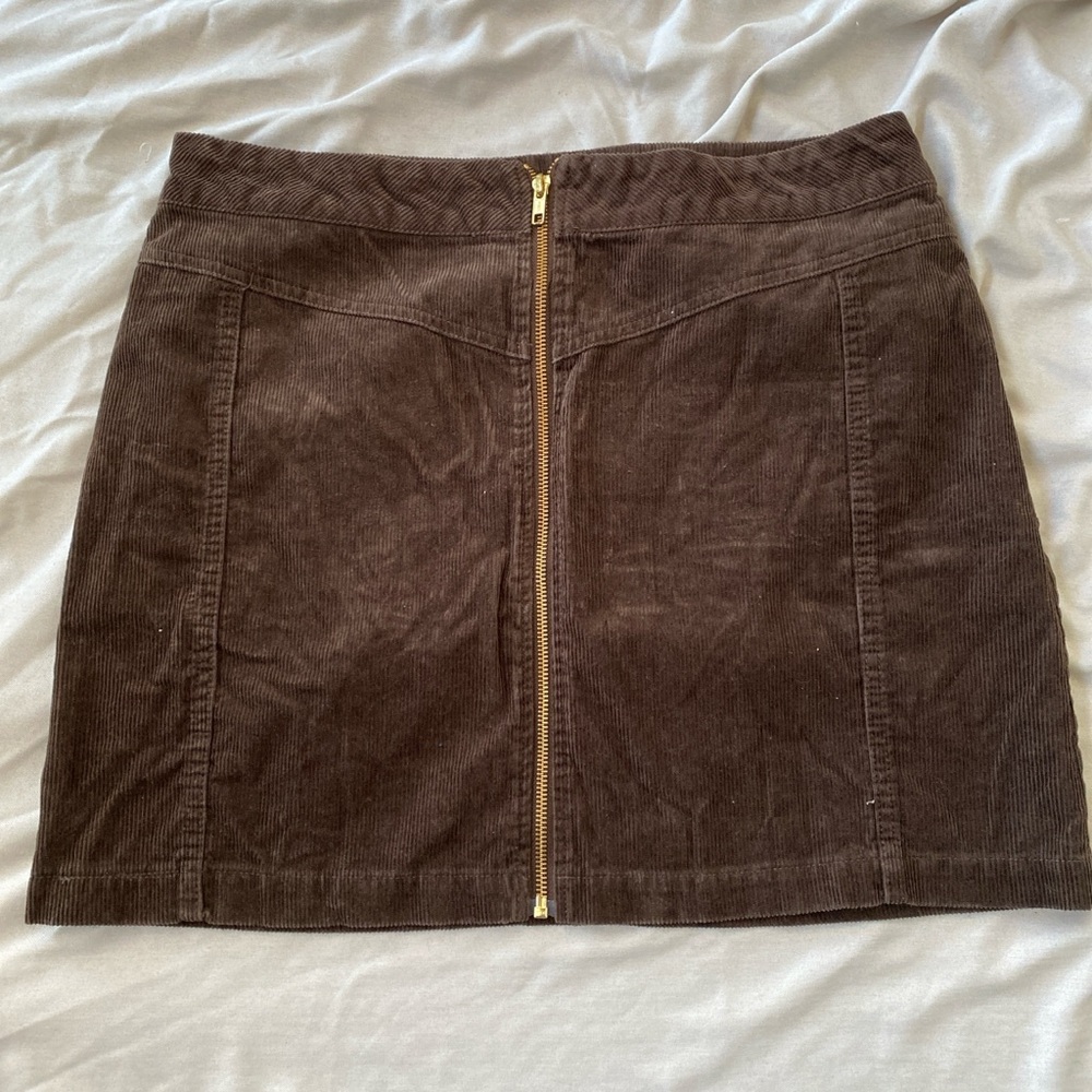 Brown corduroy mini skirt with zipper #miniskirt #corduroy